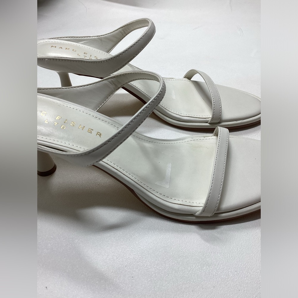 Marc Fisher LTD Alonde kitten heels  white Sandals - Picture 6 of 15